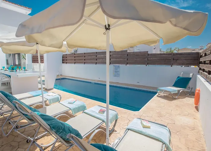 Marimar Villa